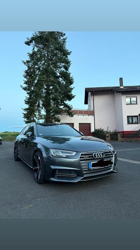 Grau Gebraucht 2016 Audi A4 S-Line Kombi | 16.600 € (Guter Preis) - Bild 1/4