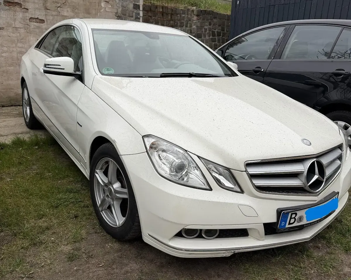 Second-hand Mercedes E200 184 CP (135 kW) 2010 Alb Coupe