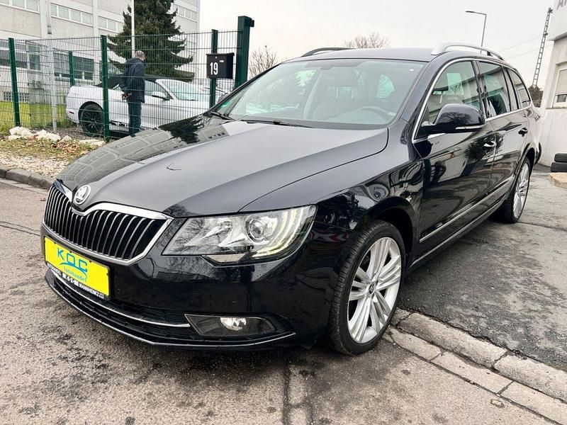 Gebraucht Skoda Superb Elegance 160 PS (117 kW) 2015 Schwarz Kombi