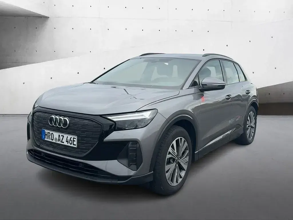 Gebraucht Audi Q4 e-tron Performance 150 kW (204 PS) 2024 Taifungrau metallic SUV