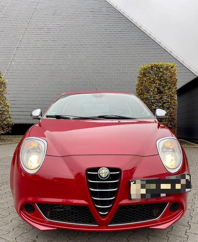 Rot Gebraucht 2009 Alfa Romeo MiTo Kleinwagen | 3.950 € - Bild 1/4