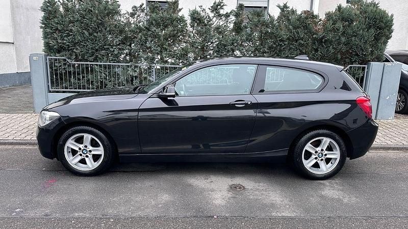 Second-hand BMW 116 116 CP (85 kW) 2013 Negru Hatchback