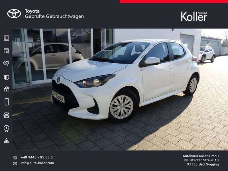 Schneeweiß 040 Gebraucht 2021 Toyota Yaris Hybrid Comfort Kleinwagen | 16.990 € (Guter Preis) - Bild 1/4