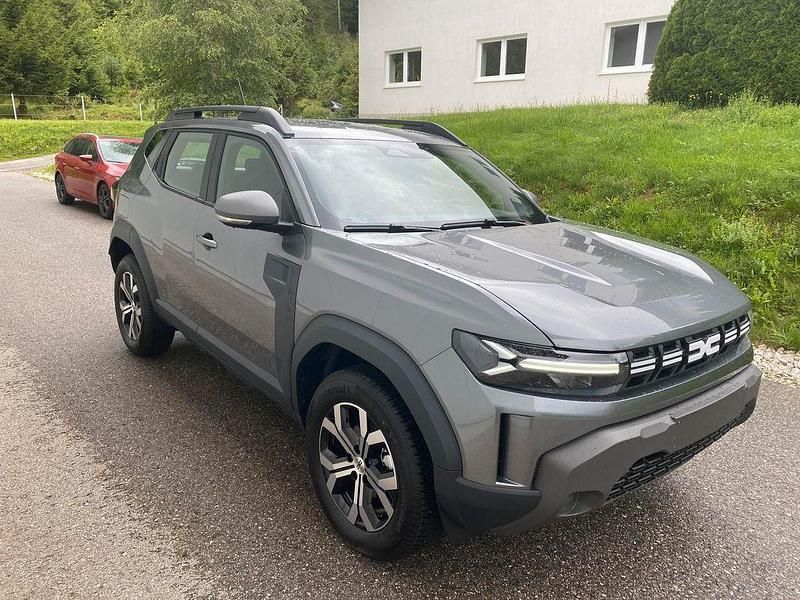Grau Neu 2025 Dacia Duster Expression SUV | 26.400 € (Fairer Preis) - Bild 1/4