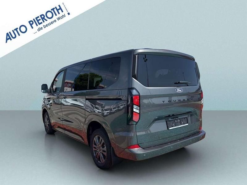 Gebraucht Ford Tourneo Titanium 150 PS (110 kW) 2025 Magnetic metallic Van / Kleinbus