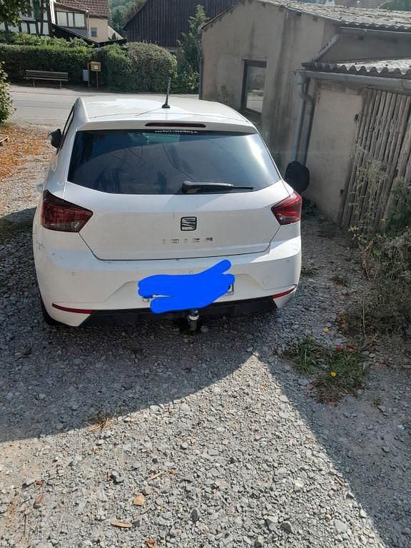 Weiß Gebraucht 2018 Seat Ibiza XCELLENCE Limousine | 6.150 € (Superpreis) - Bild 1/4