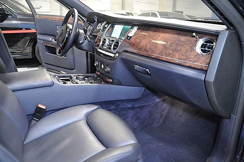 Gebraucht Rolls Royce Ghost 571 PS (419 kW) 2015 Blau Limousine