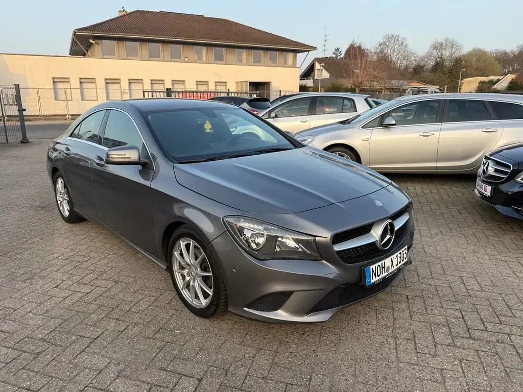 Gebraucht Mercedes CLA220 170 PS (125 kW) 2013 Grau Coupé