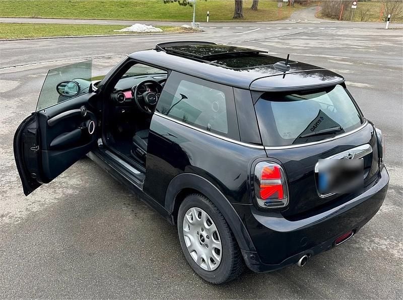 Gebraucht Mini Cooper D 116 PS (85 kW) 2015 Schwarz Kleinwagen