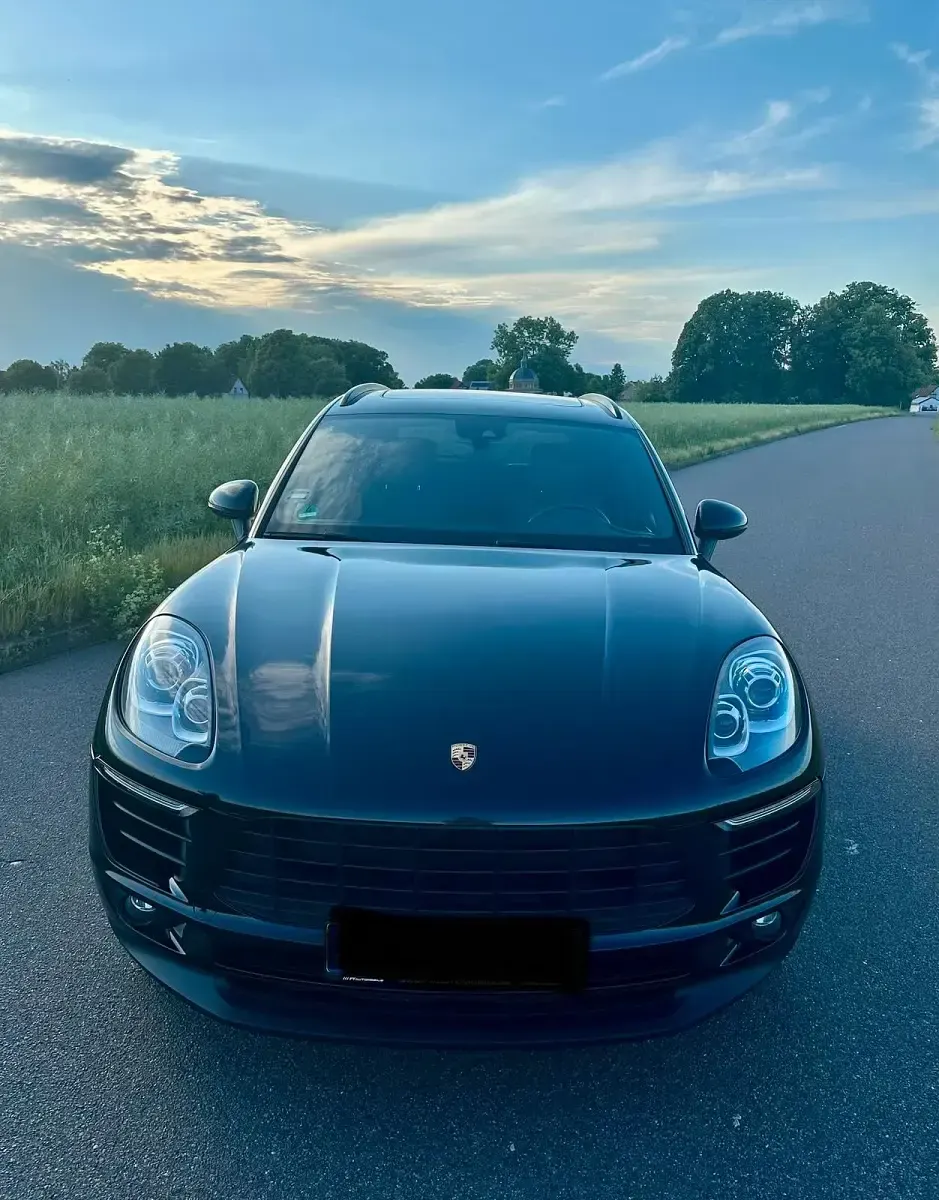 Gebraucht Porsche Macan 190 PS (139 kW) 2016 Schwarz SUV