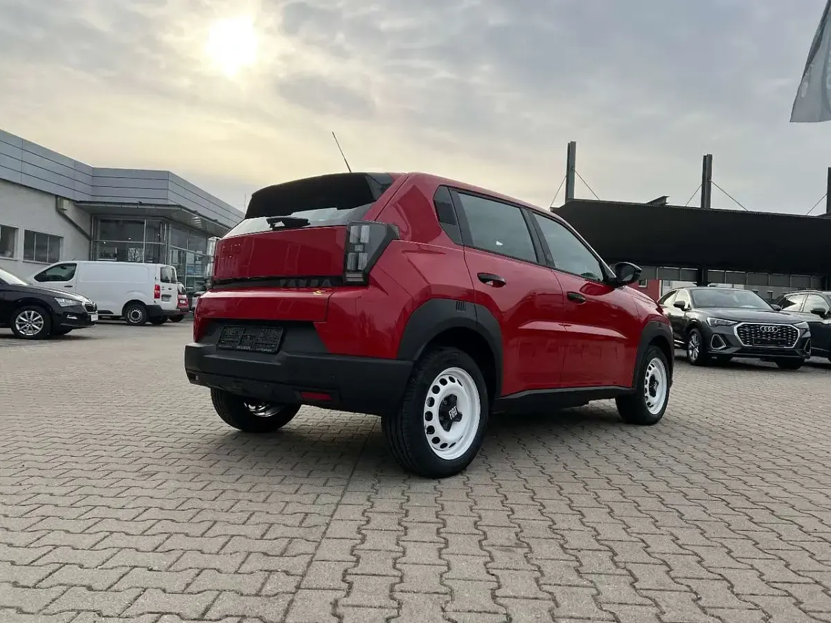 Gebraucht Fiat Grande Panda Red 83 kW (113 PS) 2025 Rot Kleinwagen