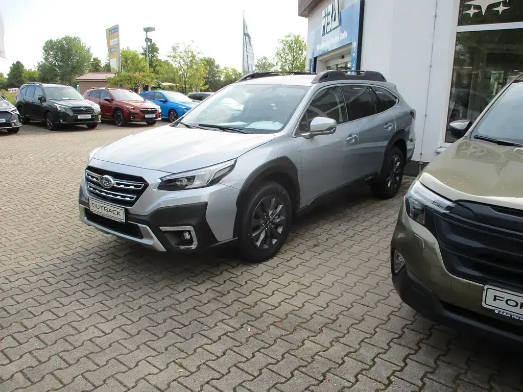 Neu Subaru Outback Active 169 PS (124 kW) 2026 Silber Limousine