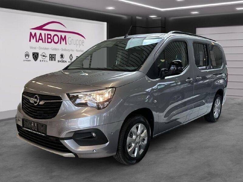 Grau Gebraucht 2024 Opel Combo-e Life Ultimate Van / Kleinbus | 34.990 € - Bild 1/4