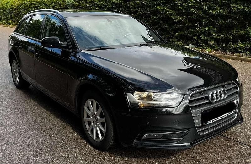 Other Gebraucht 2015 Audi A4 Attraction Kombi | 11.999 € (Guter Preis) - Bild 1/4
