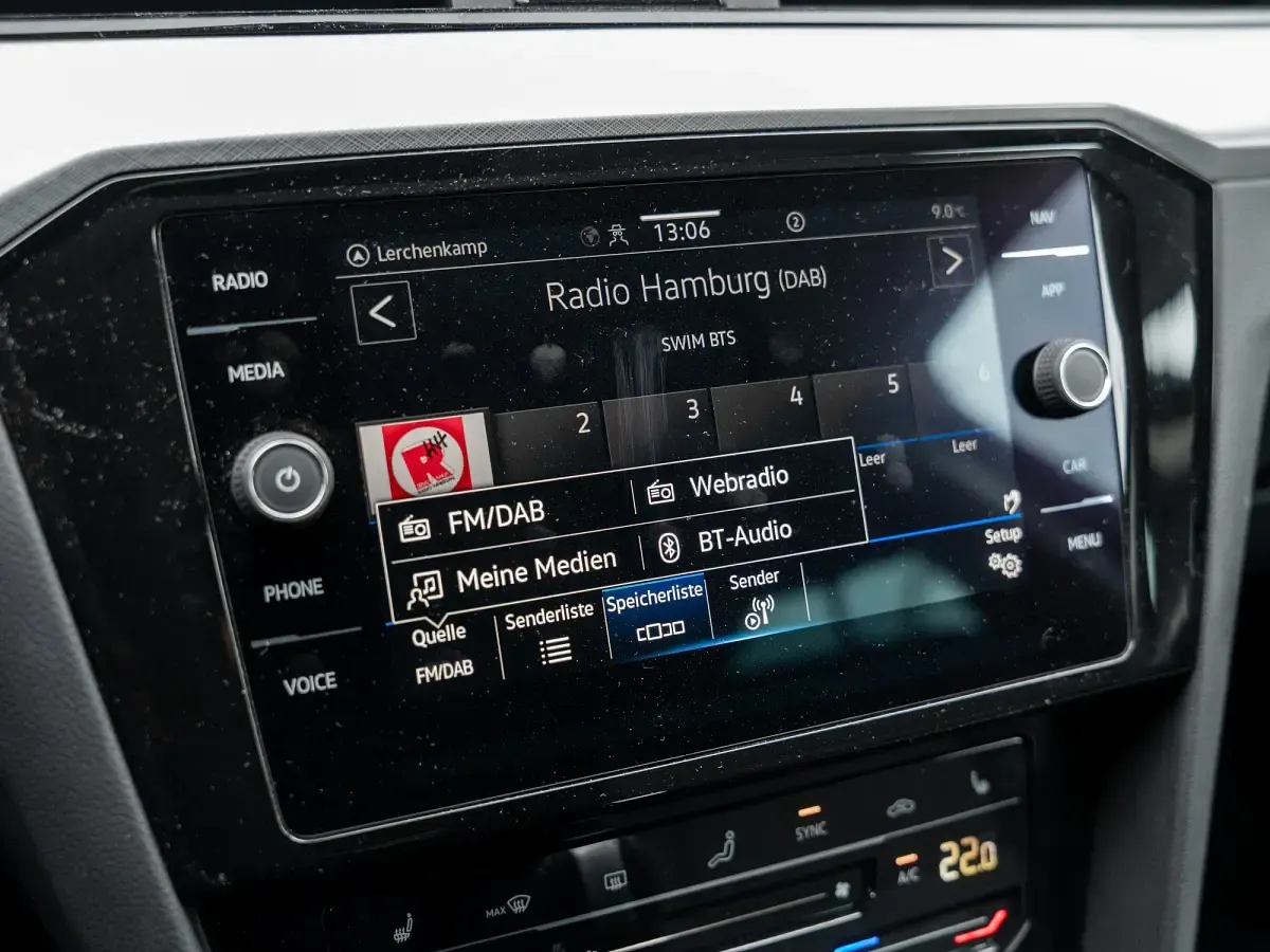Gebraucht VW Passat Business 150 PS (110 kW) 2022 Grau Kombi