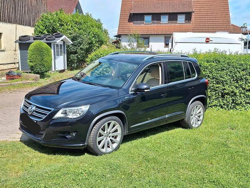 Schwarz Gebraucht 2011 VW Tiguan R-line SUV | 8.400 € (Fairer Preis) - Bild 1/4