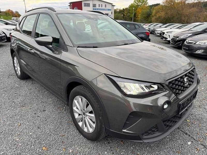 Grau Gebraucht 2024 Seat Arona Style SUV | 19.490 € (Guter Preis) - Bild 1/4