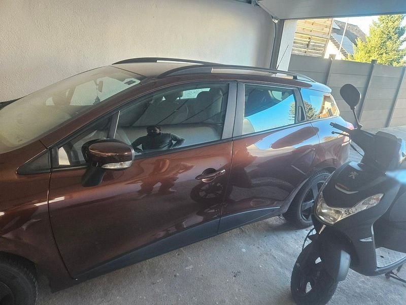 Gebraucht Renault Clio IV Life 73 PS (53 kW) 2014 Braun Kleinwagen