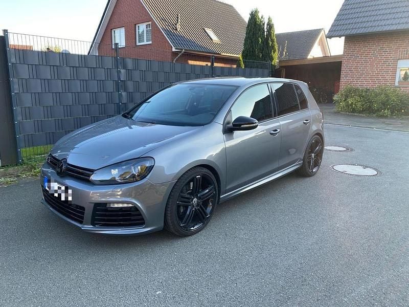Gebraucht VW Golf VI R 271 PS (199 kW) 2011 Grau Kleinwagen