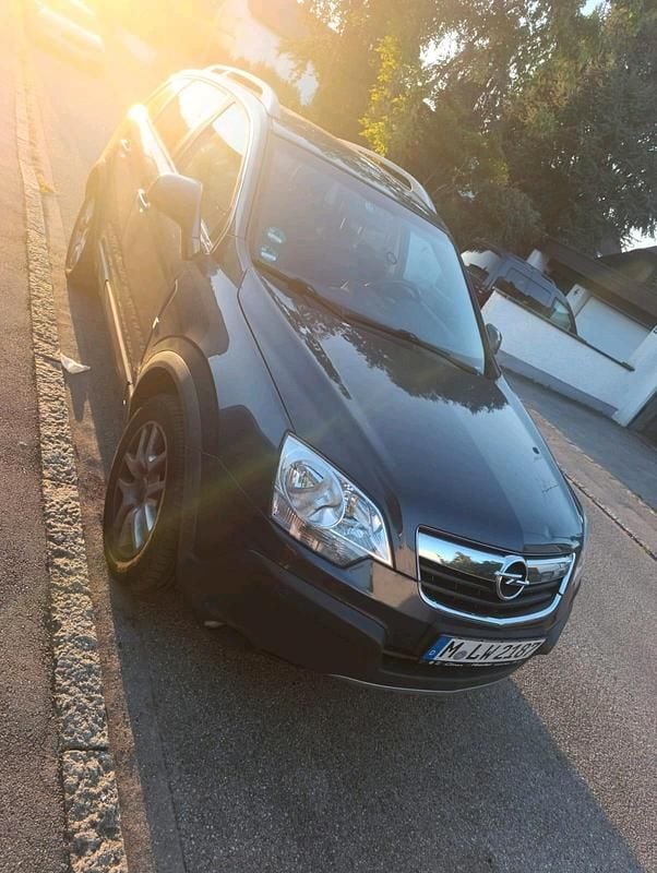 Schwarz Gebraucht 2009 Opel Antara SUV | 3.000 € (Fairer Preis) - Bild 1/4