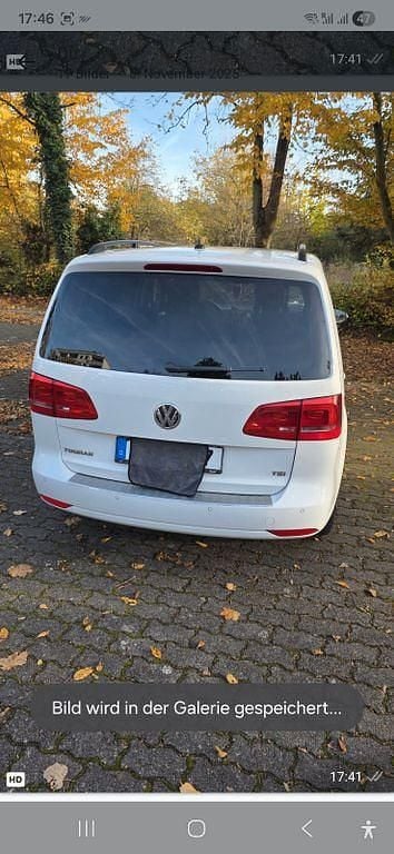 Weiß Gebraucht 2012 VW Touran Match Van / Kleinbus | 7.500 € (Guter Preis) - Bild 1/4