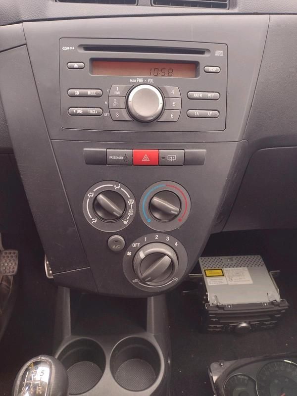 Gebraucht Daihatsu Cuore 69 PS (50 kW) 2007 Grün Kleinwagen