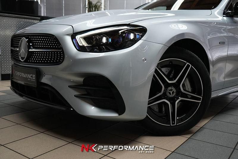 Gebraucht Mercedes E300 AMG 306 PS (225 kW) 2020 Silber Limousine