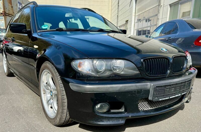 Schwarz Gebraucht 2002 BMW 320 M Sport Kombi | 3.190 € (Guter Preis) - Bild 1/4