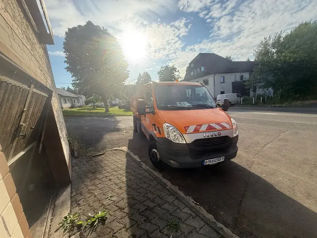 Gebraucht Iveco Daily 170 PS (125 kW) 2013 Orange Limousine