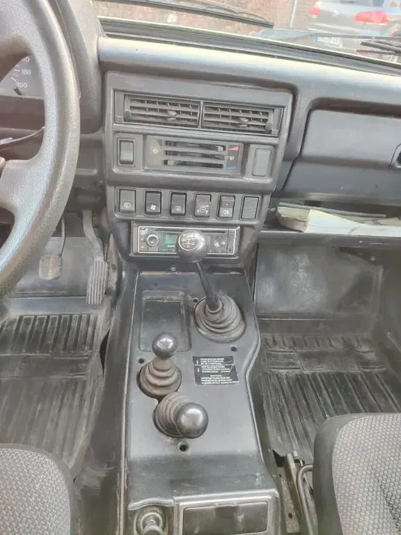 Second-hand Lada niva 77 CP (56 kW) 2012 Verde SUV