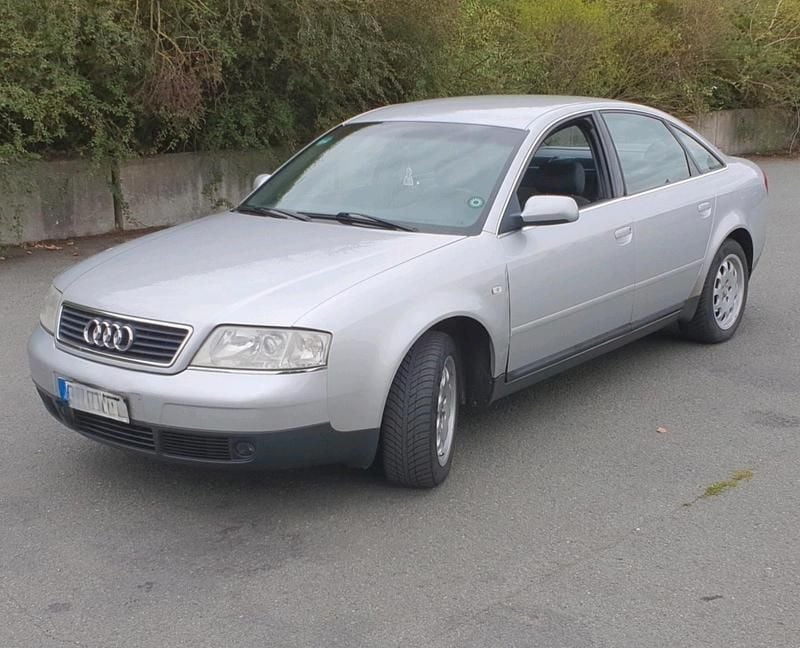 Silber Gebraucht 2000 Audi A6 Limousine | 1.100 € (Guter Preis) - Bild 1/4