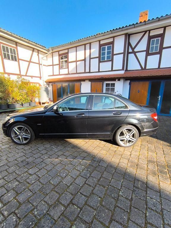 Gebraucht Mercedes C280 Elegance 231 PS (169 kW) 2009 Schwarz Limousine