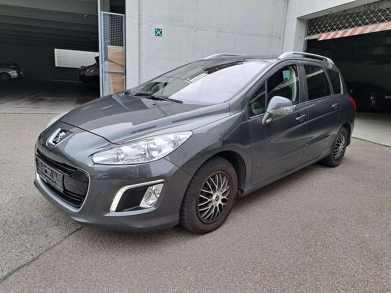 Lack grau shark Gebraucht 2013 Peugeot 308 Allure Kombi | 2.400 € (Superpreis) - Bild 1/4