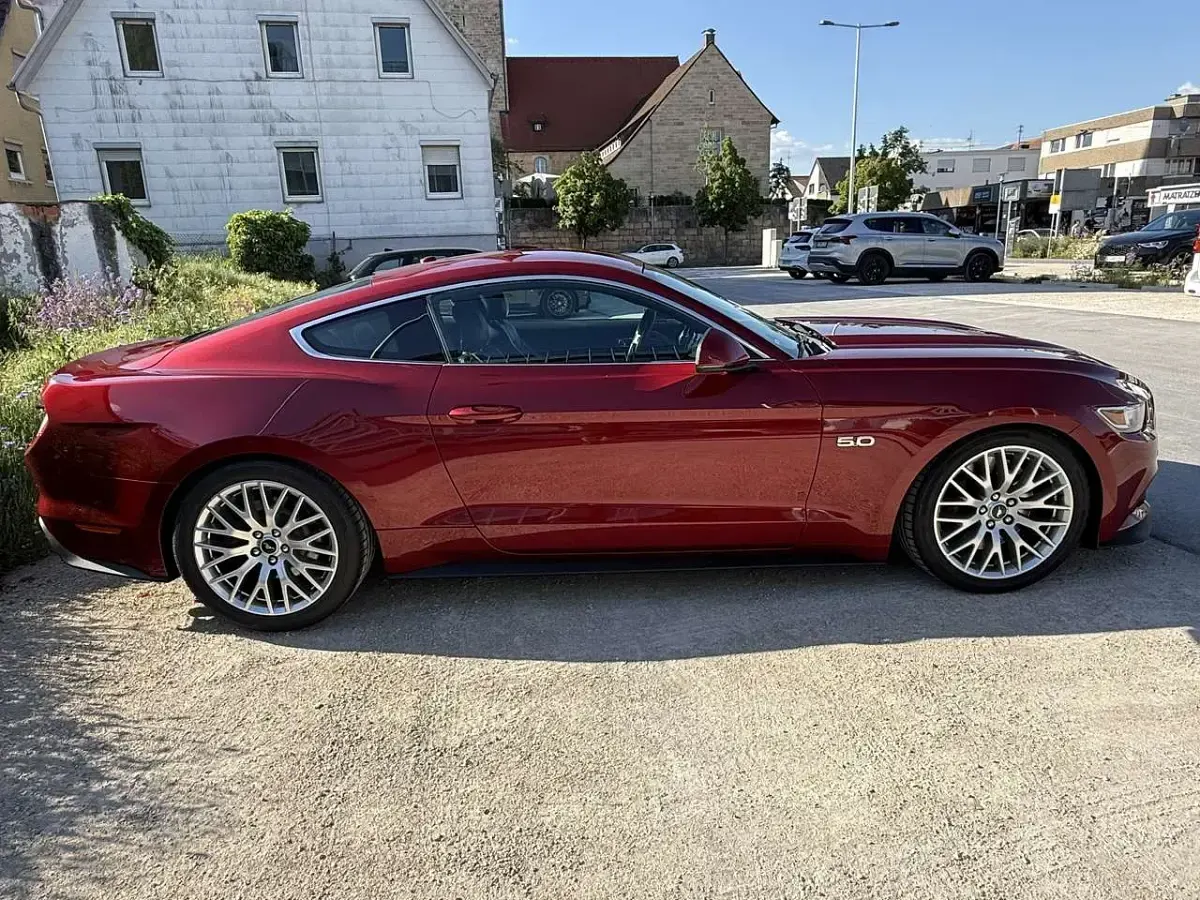 Gebraucht Ford Mustang GT Fastback 421 PS (309 kW) 2017 Rot Coupé