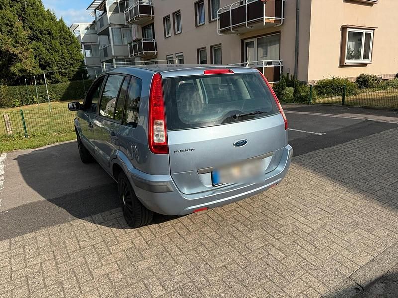 Blau Gebraucht 2006 Ford Fusion Limousine | 999 € - Bild 1/4