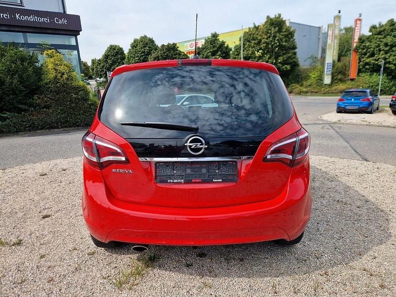 Gebraucht Opel Meriva Innovation 140 PS (102 kW) 2015 Rot Van / Kleinbus