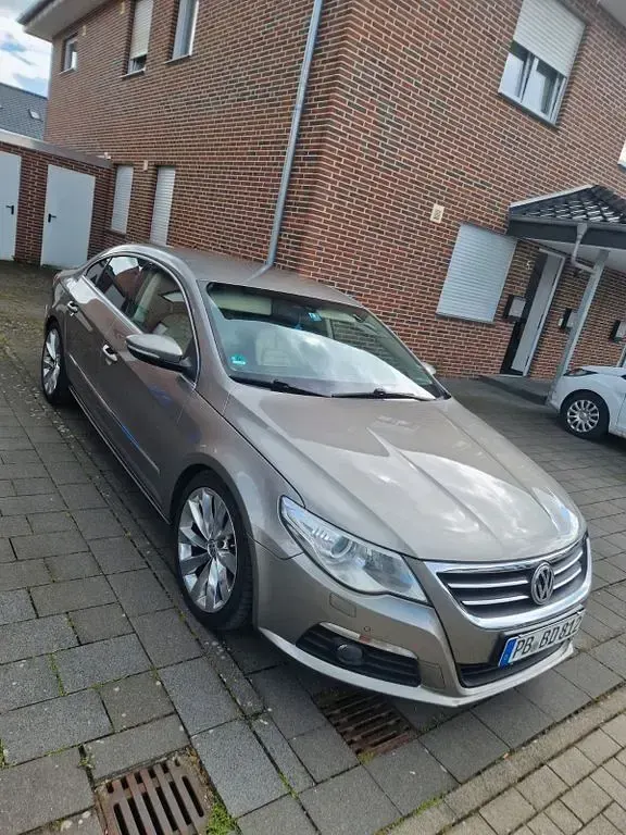 Gebraucht VW CC 143 PS (105 kW) 2009 Beige Limousine