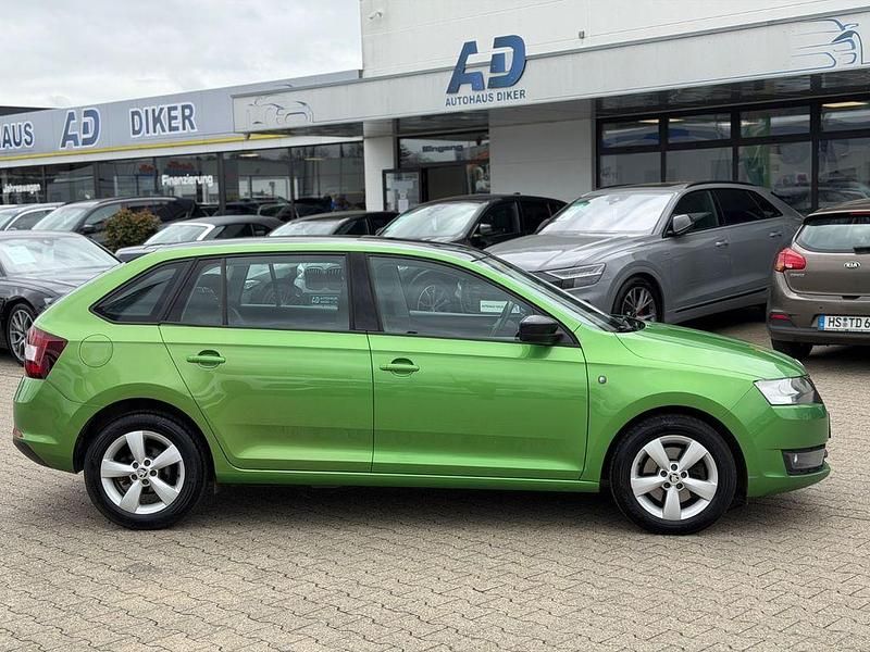 Gebraucht Skoda Rapid Ambition 90 PS (66 kW) 2015 Grün Kleinwagen
