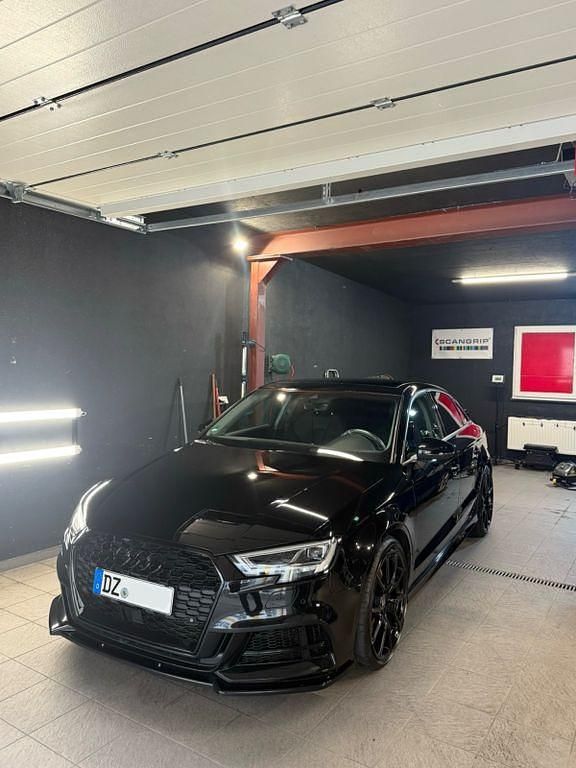 Schwarz Gebraucht 2017 Audi S3 Design Limousine | 26.999 € (Fairer Preis) - Bild 1/4