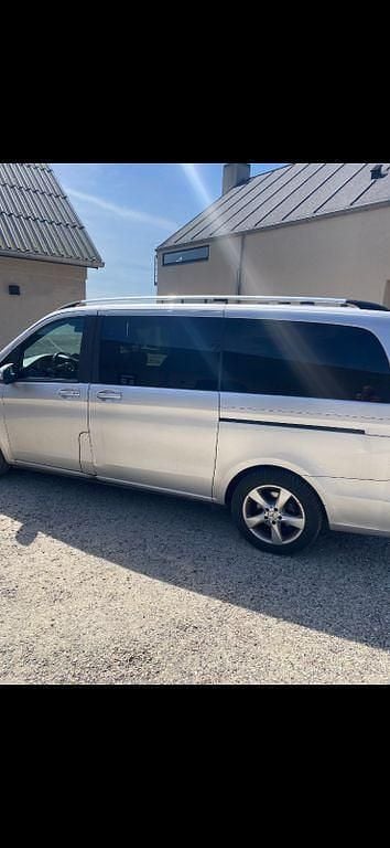 Gebraucht Mercedes V250 190 PS (139 kW) 2014 Silber Van / Kleinbus