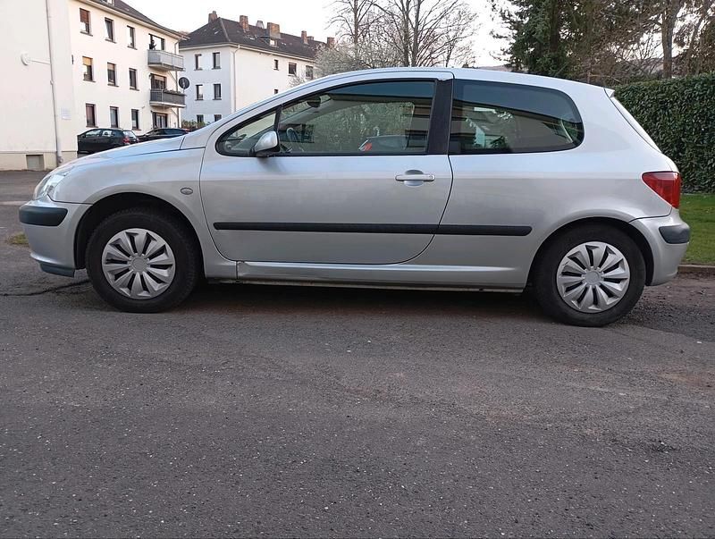 Gebraucht Peugeot 307 2003 Silber Kleinwagen