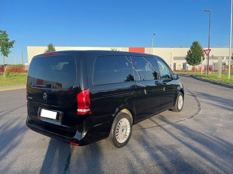 Gebraucht Mercedes V220 163 PS (119 kW) 2019 Schwarz Van / Kleinbus