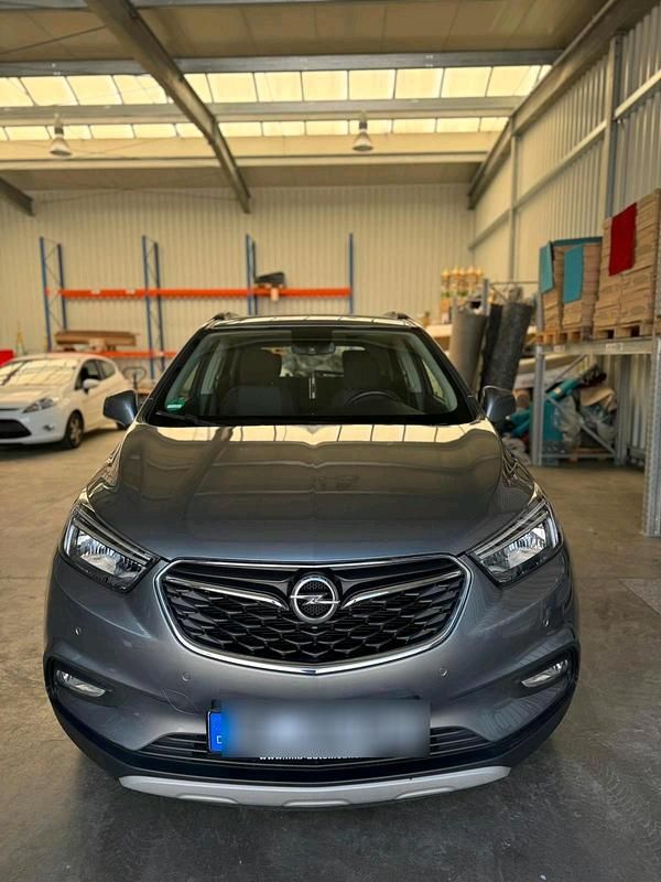 Grau Gebraucht 2017 Opel Mokka X SUV | 11.200 € (Fairer Preis) - Bild 1/4