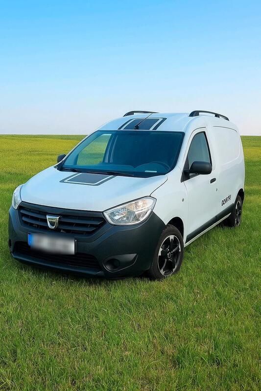 Weiß Gebraucht 2015 Dacia Dokker Express Van | 8.000 € - Bild 1/4