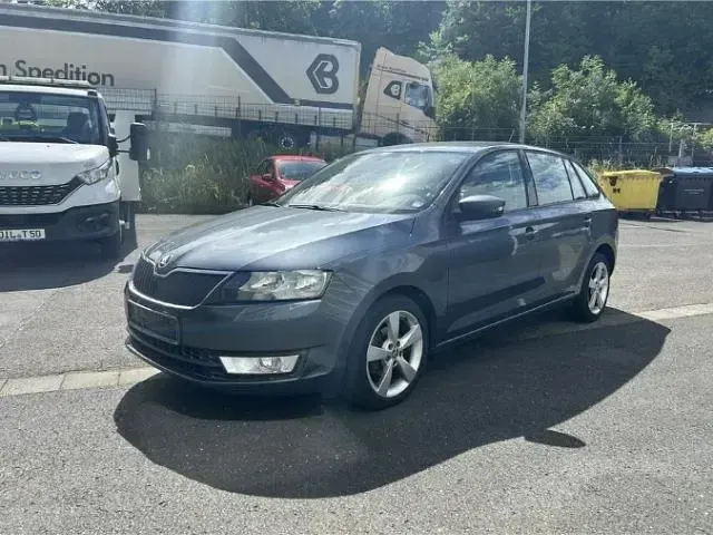 Gebraucht Skoda Rapid Ambition 90 PS (66 kW) 2016 Grau Kleinwagen