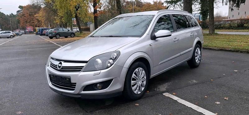 Silber Gebraucht 2007 Opel Astra Kombi | 1.700 € (Guter Preis) - Bild 1/4