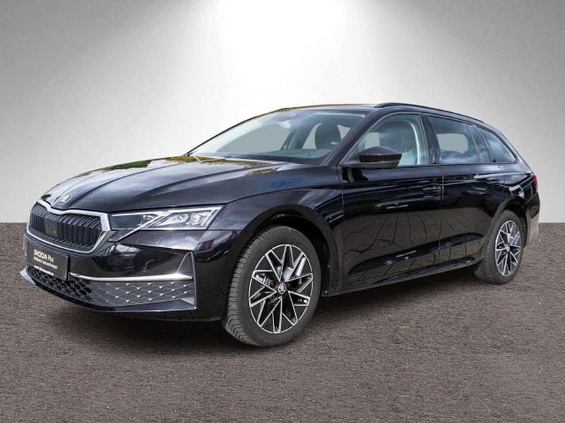 Schwarzmagic perleffekt Gebraucht 2025 Skoda Octavia Selection Kombi | 33.530 € (Fairer Preis) - Bild 1/4