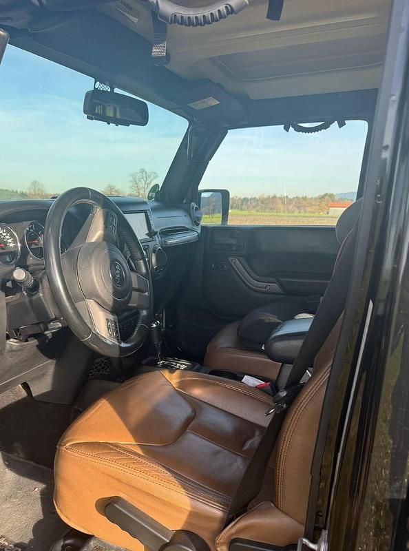 Gebraucht Jeep Wrangler 200 PS (147 kW) 2013 Schwarz SUV