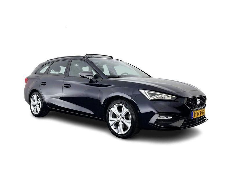 Blau Gebraucht 2022 Seat Leon Business Limousine | 16.245 € (Etwas zu teuer) - Bild 1/4