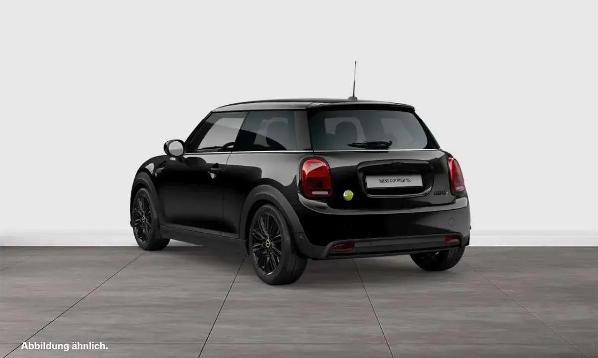 Gebraucht Mini Cooper SE 135 kW (184 PS) 2023 Midnight black ii Kleinwagen